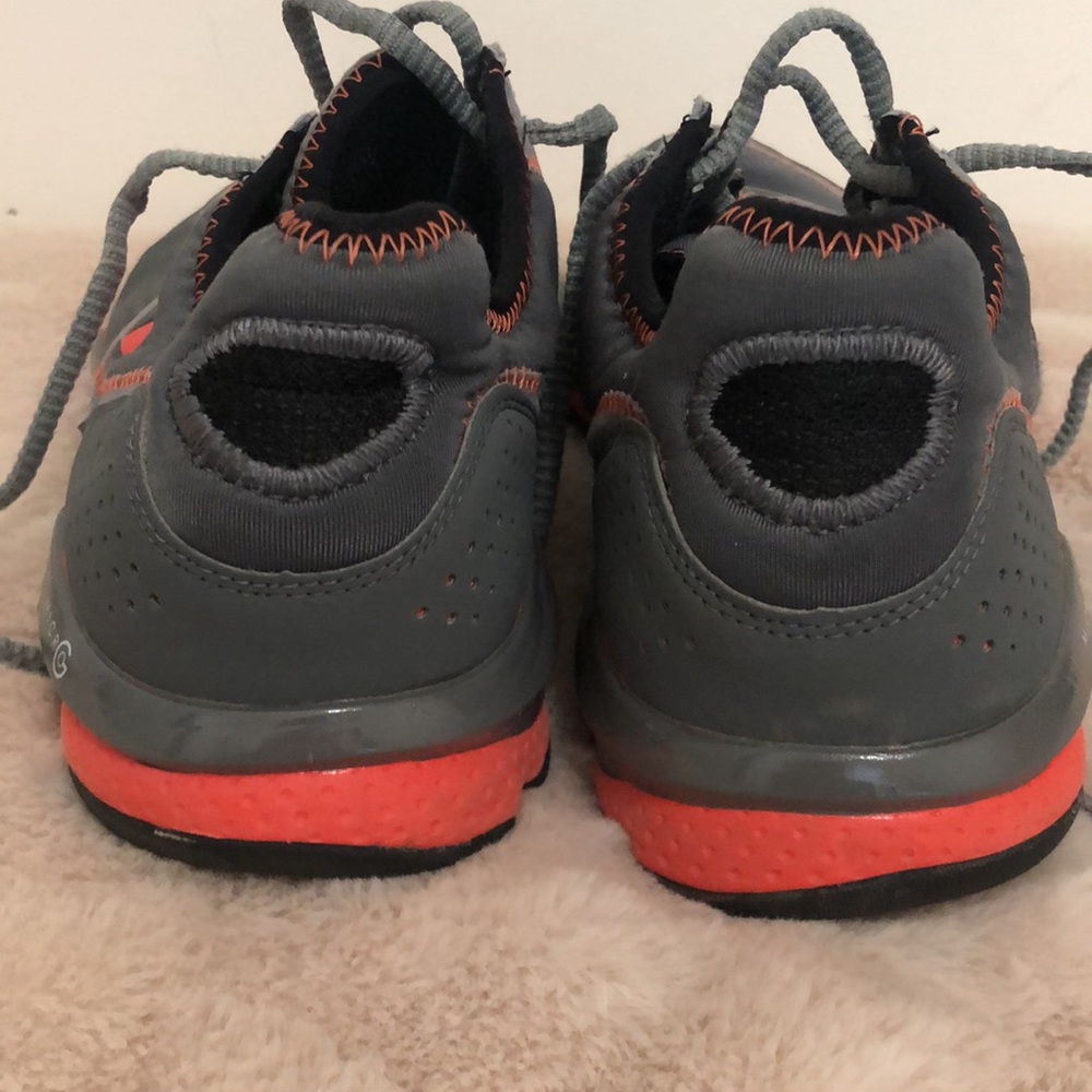 Under Armour Men’s Micro G tennis shoes Size 9.5 - Picture 5 of 12